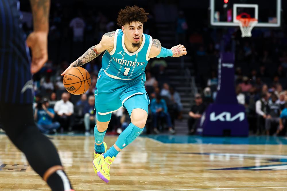 抢下防守篮 抢下防守篮