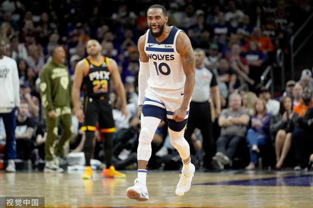 场上灵活的 场上灵活的