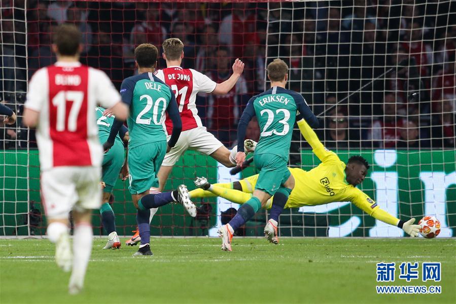 的默契配合 的默契配合